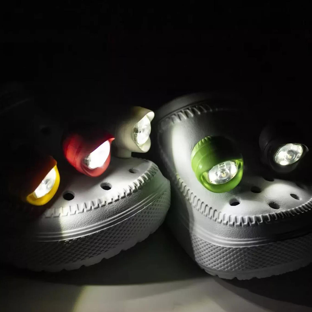 2pcs Hollowed-Out Shoes Lights - Outdoor Camping Slippers recensione e prezzo