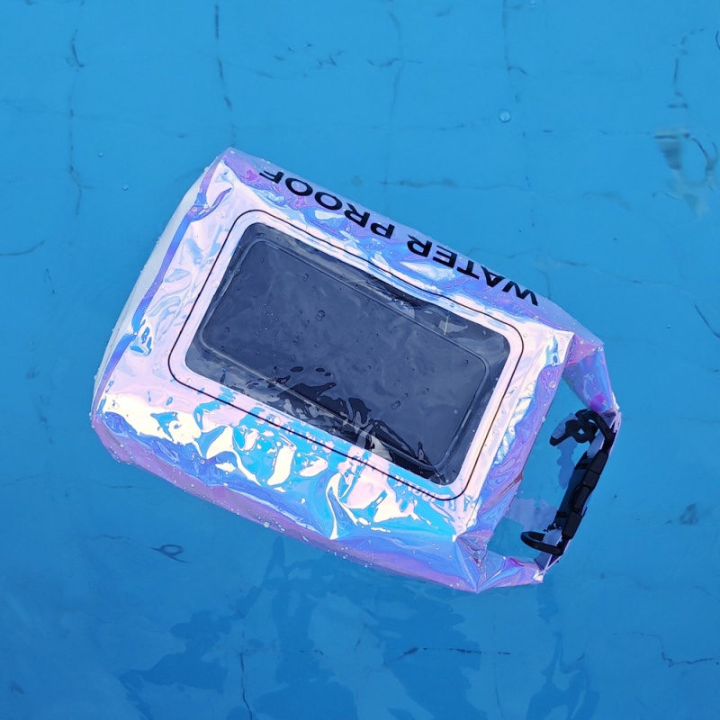 Iridescent Waterproof Bucket C - Dry Bag Waterproof recensione e prezzo