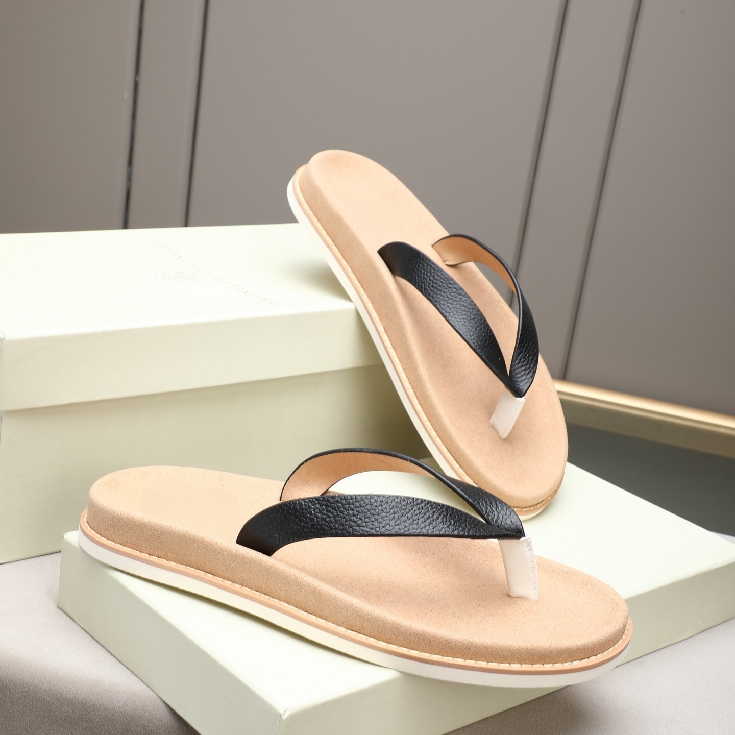 Luxury Brand Genuine Leather S - Outdoor Camping Slippers recensione e prezzo